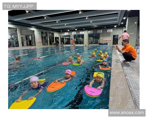 从勇敢一跃到完美入水探索跳水运动的力量与艺术魅力