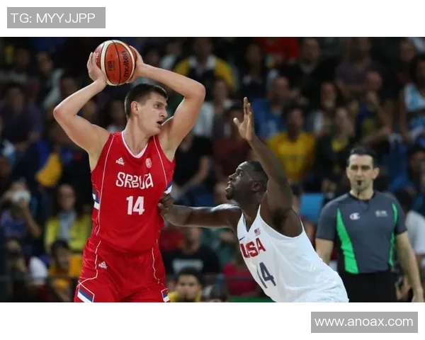 篮球技巧与战术全面解析 如何在实战中提升个人与团队表现 篮球技巧与战术全面解析 如何在实战中提升个人与团队表现